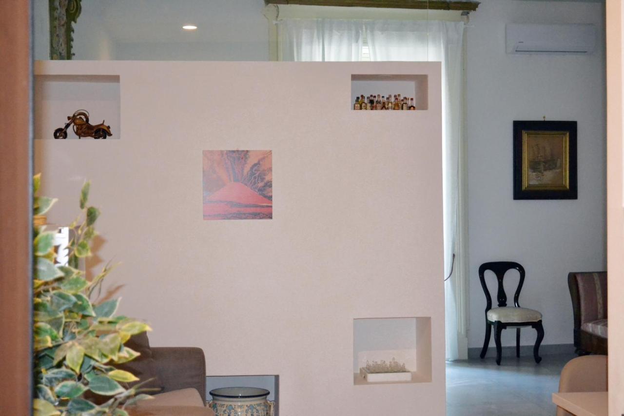 Questo Rinascimento Casa Brigitte ナポリ エクステリア 写真