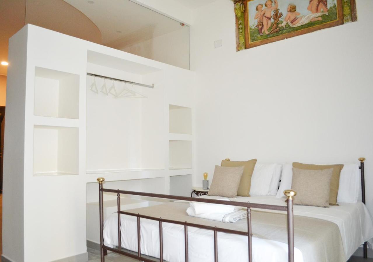 Questo Rinascimento Casa Brigitte ナポリ エクステリア 写真