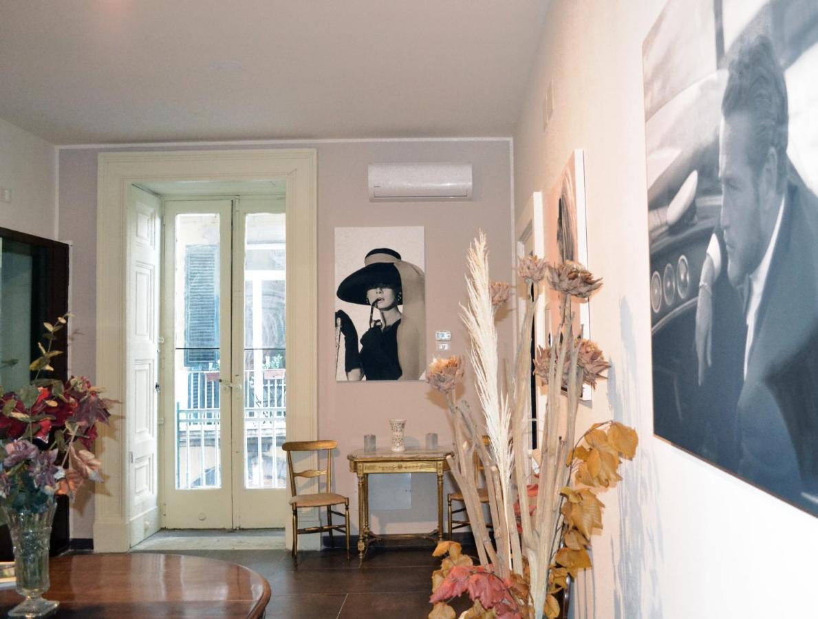 Questo Rinascimento Casa Brigitte ナポリ エクステリア 写真